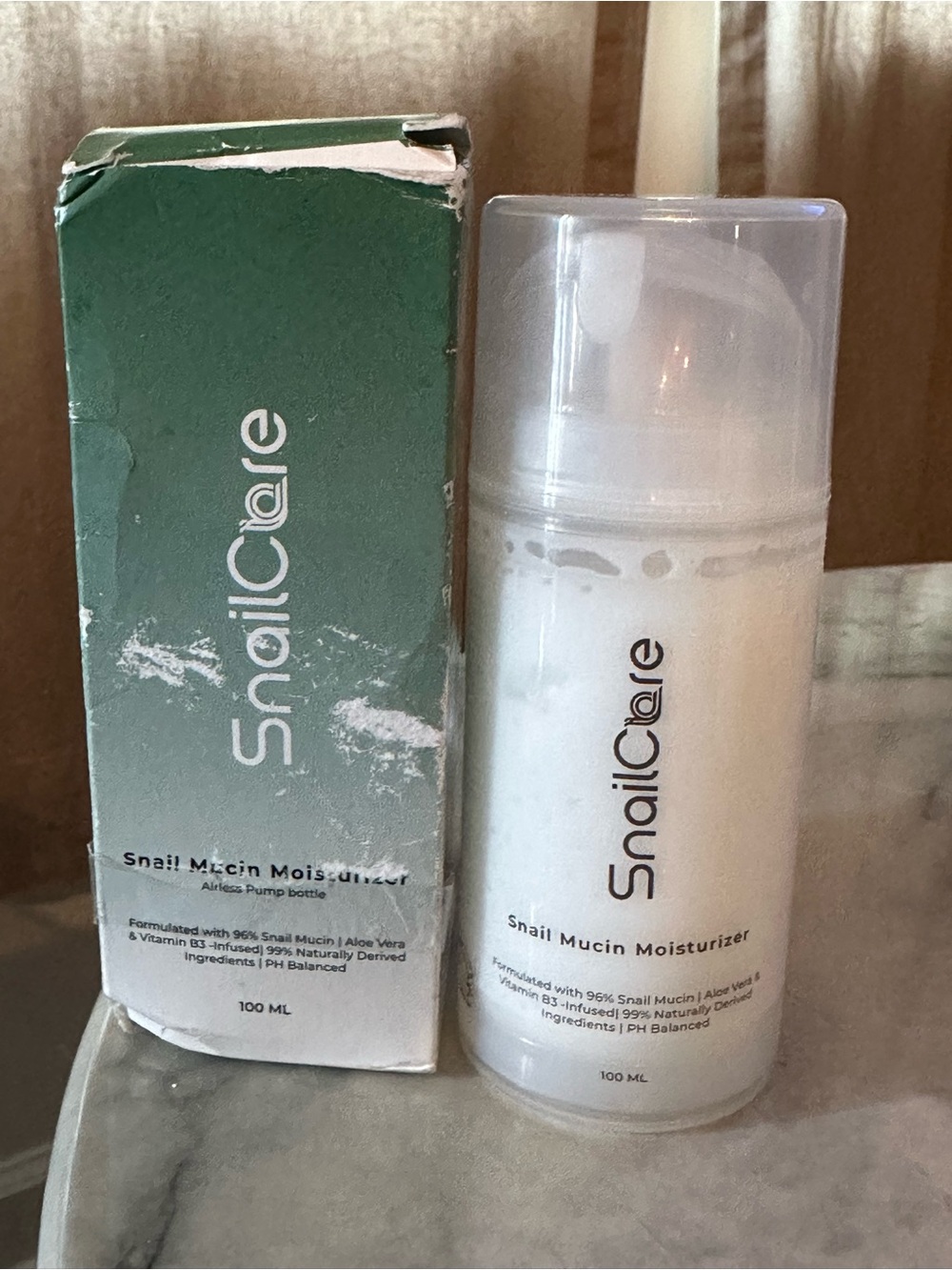 Snail Mucin Moisturizer - White